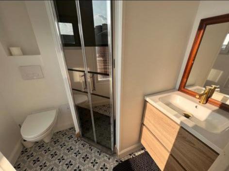 Bulle De Champagne : Petit Cocon En Plein Centre Apartment Epernay Exterior photo