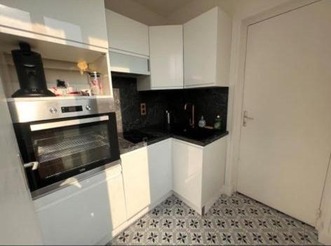 Bulle De Champagne : Petit Cocon En Plein Centre Apartment Epernay Exterior photo