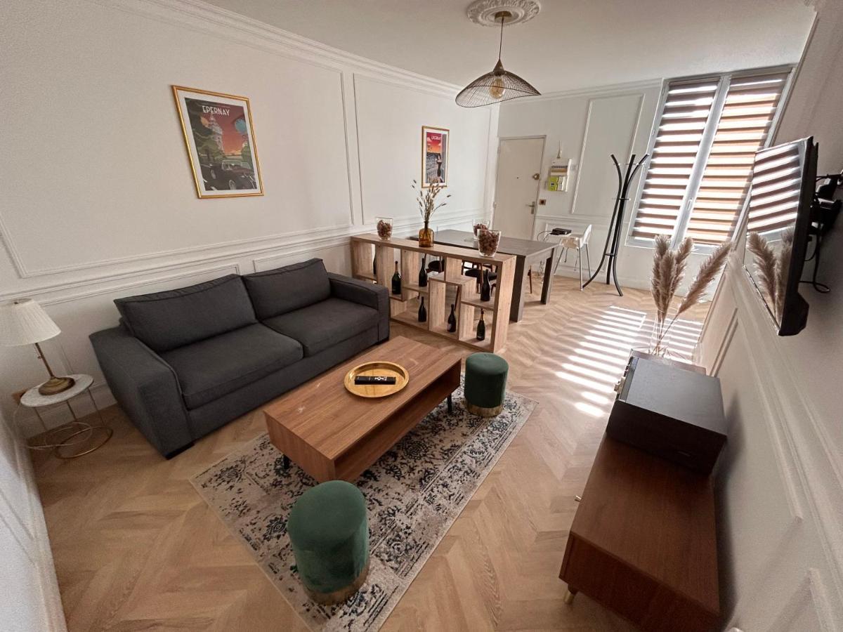 Bulle De Champagne : Petit Cocon En Plein Centre Apartment Epernay Exterior photo